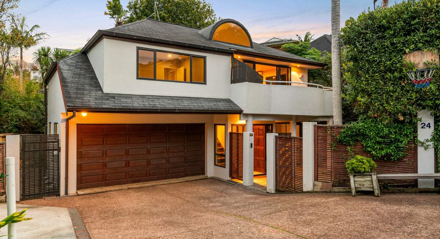  at 2/24 Heathcote Road, Castor Bay, North Shore City, Auckland