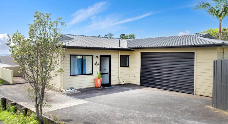  at 2/68 Bleakhouse Road, Bucklands Beach, Auckland