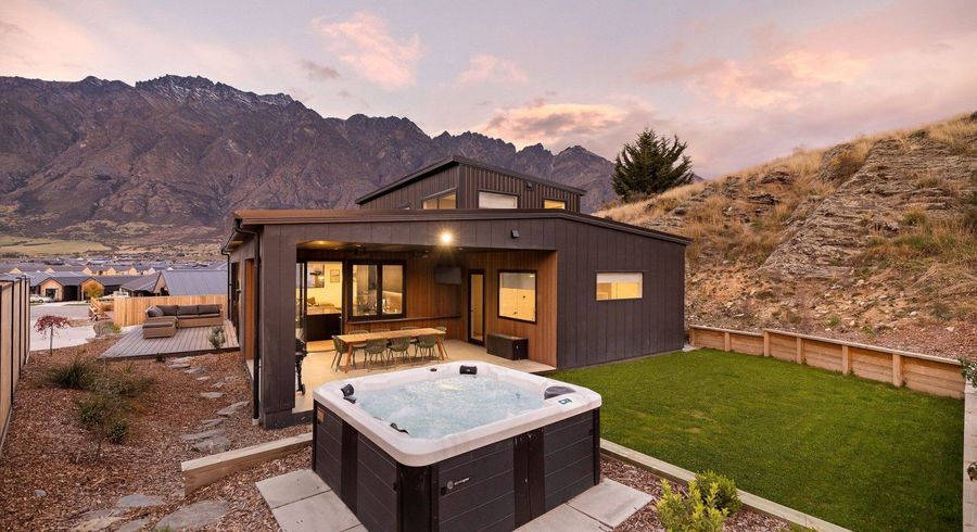  at 34 Friesian Close, Hanley's Farm, Jacks Point, Queenstown-Lakes, Otago