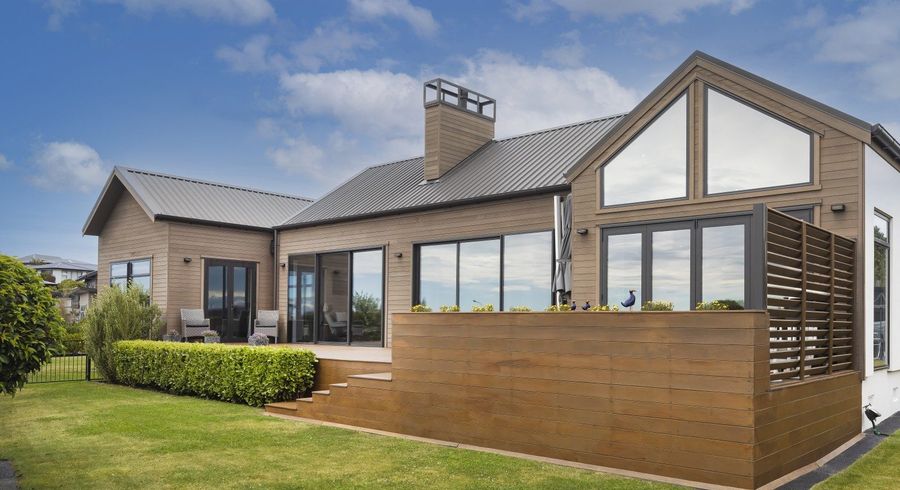  at 8 Dove Grove, Westmorland, Christchurch