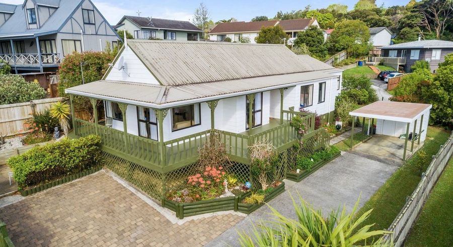  at 4 Thistledew Place, Bayview, North Shore City, Auckland