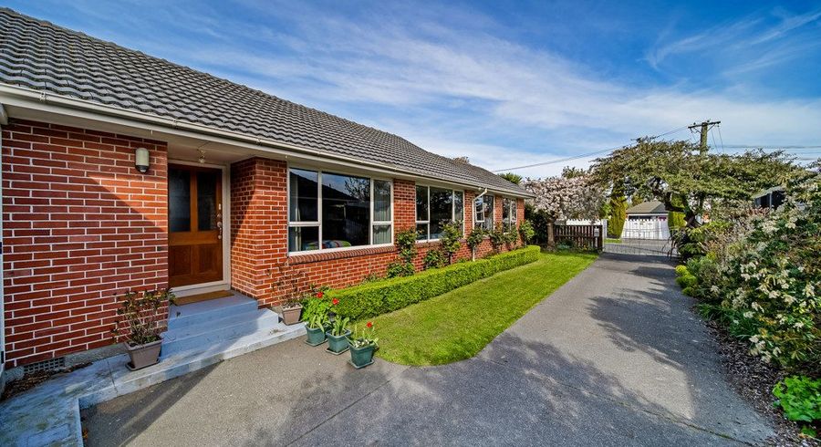  at 32 Coniston Avenue, Ilam, Christchurch