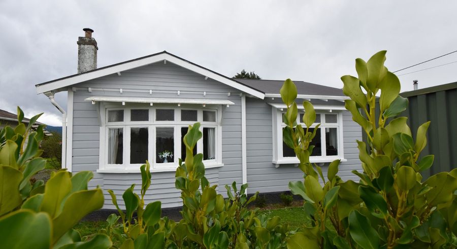  at 20 Wyndham Street, Carterton