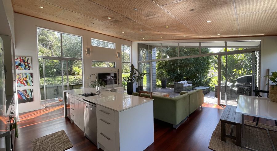  at 465 Sea View Road, Onetangi, Waiheke Island, Auckland