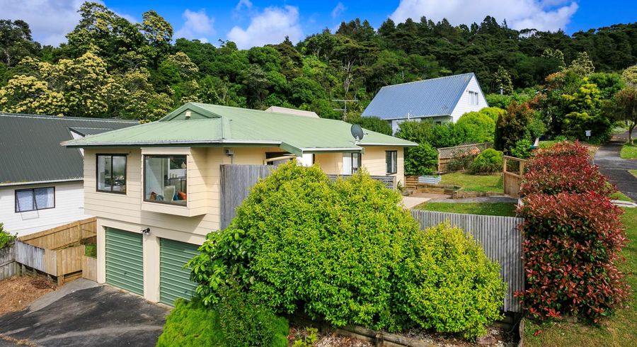  at 2/20 Fernlea Rise, Bayview, Auckland