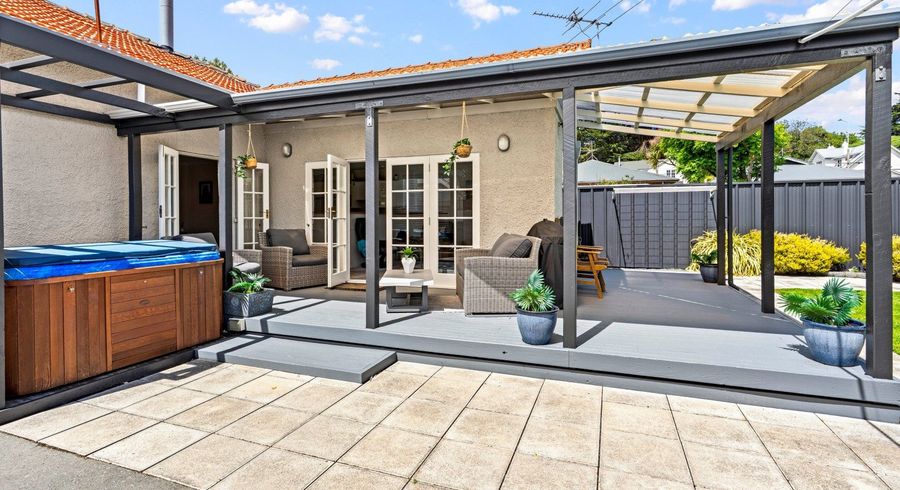  at 14 Kennedy Street, Saint Clair, Dunedin, Otago