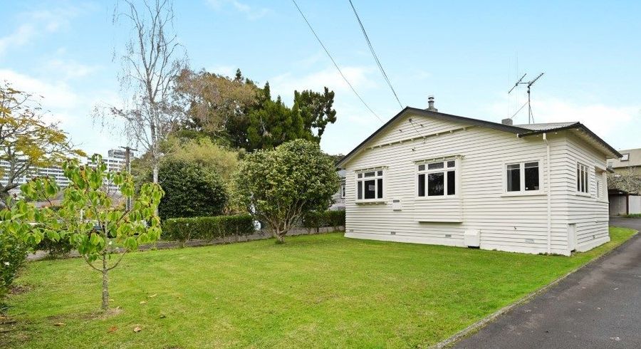  at 28 Horne Street, Hamilton City Central, Hamilton, Waikato