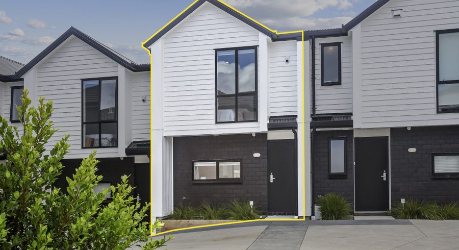  at 4/10 Shamrock Lane, Te Atatu Peninsula, Waitakere City, Auckland