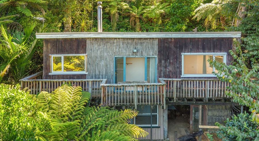  at 45 Takahe Road, Titirangi, Waitakere City, Auckland