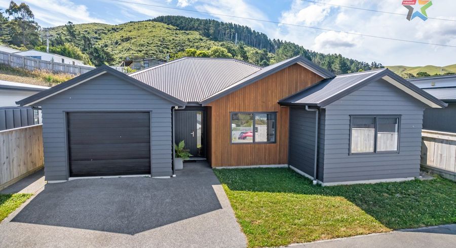  at 8 Richard Sadleir Way, Belmont, Lower Hutt
