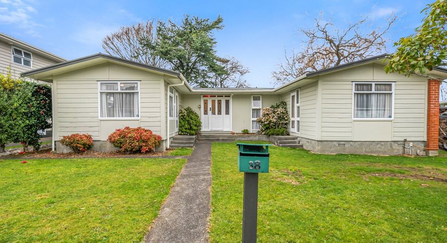  at 38 Holdsworth Avenue, Trentham, Upper Hutt