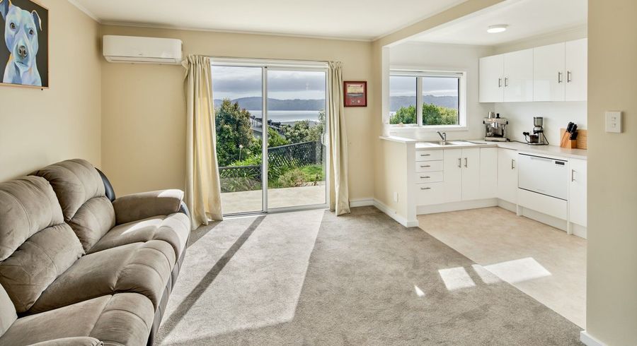  at 8A Nikau Road, Point Howard, Lower Hutt