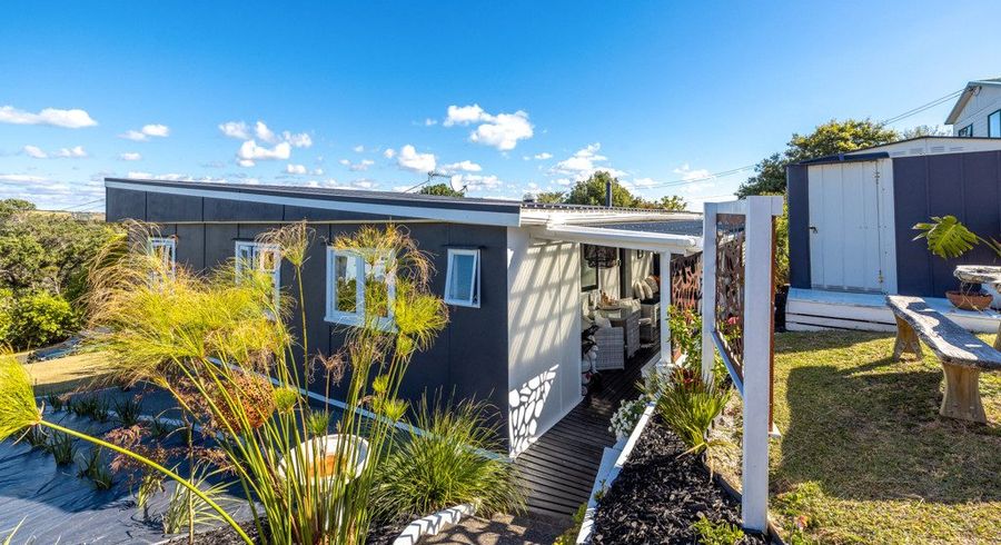  at 5 Wellington Road, Surfdale, Waiheke Island