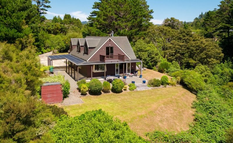  at 13 Sierra Way, Blue Mountains, Upper Hutt