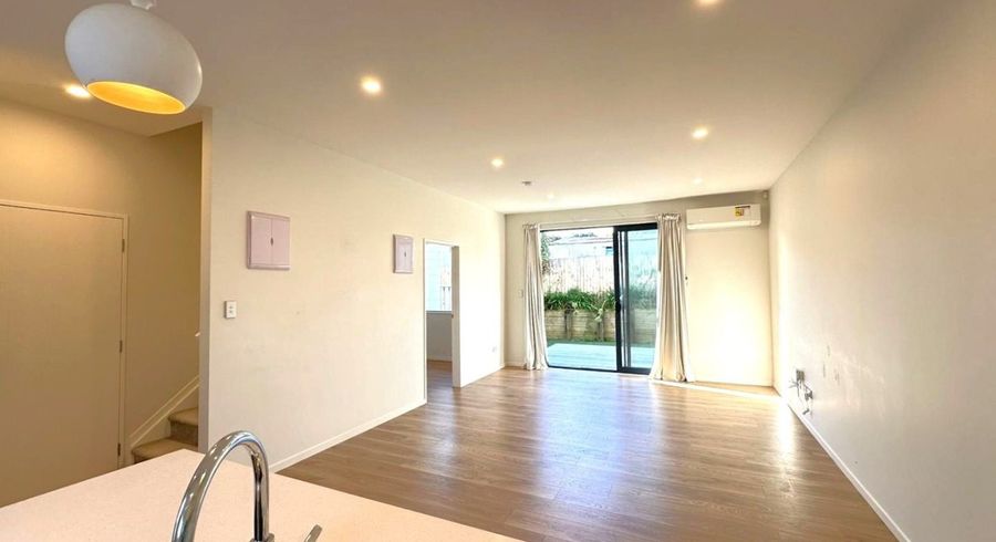  at 19B Meadow Street, Mount Wellington, Auckland City, Auckland
