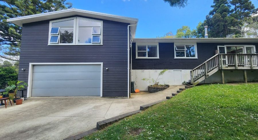  at 24 Pendlebury Street, Green Bay, Auckland