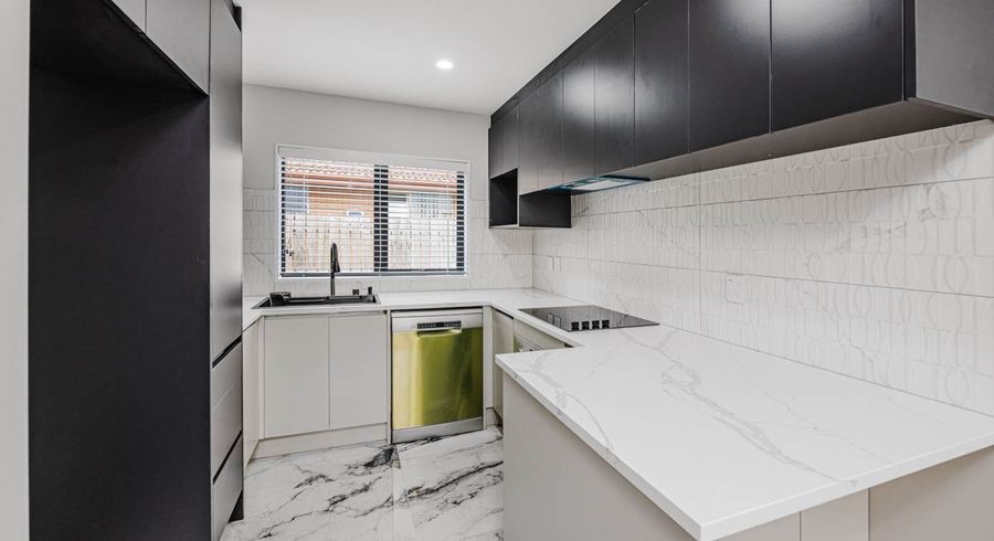  at 4 Nicola Place, Mangere, Auckland