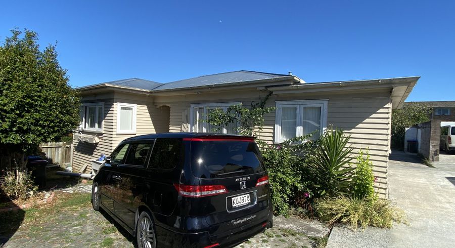  at 1 Mt Roskill Rd, Mount Roskill, Auckland City, Auckland