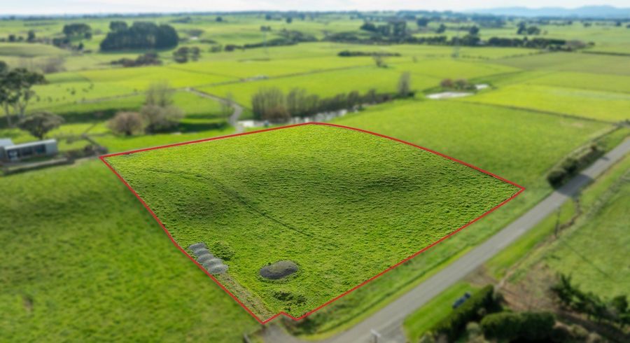  at 211 Hendersons Line, Kelvin Grove, Palmerston North, Manawatu / Whanganui