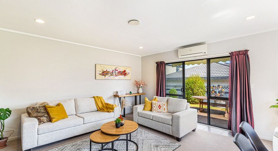  at 3/520 Don Buck Road, Westgate, Waitakere City, Auckland