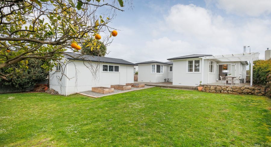  at 37 Waterloo Crescent, Hokowhitu, Palmerston North, Manawatu / Whanganui