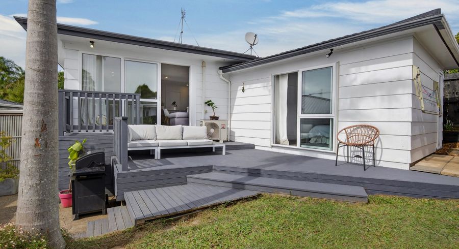  at 2/7 Tuscan Place, Half Moon Bay, Manukau City, Auckland