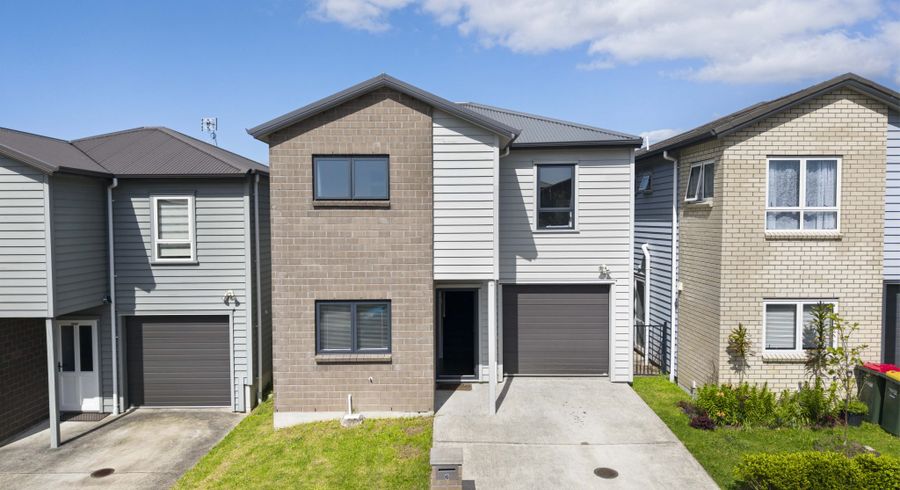  at 6 Awhenga Place, Weymouth, Manukau City, Auckland