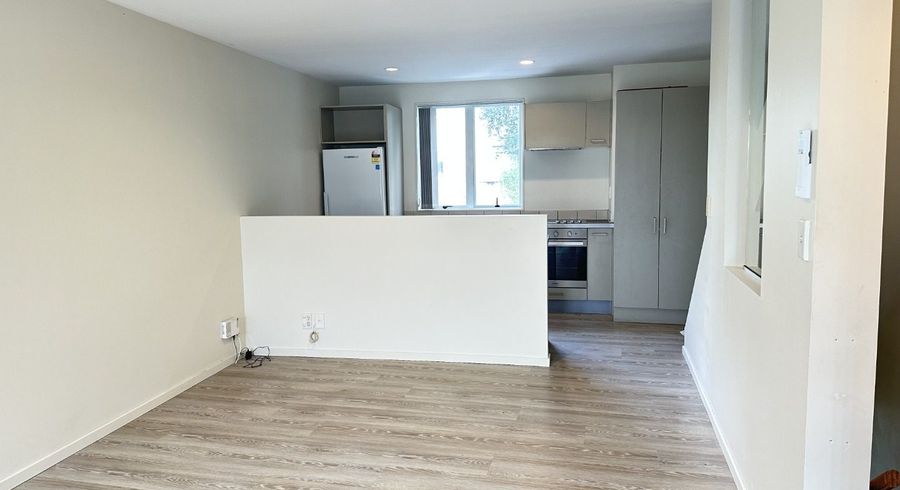  at 40 Albionvale Rd, Glen Eden, Waitakere City, Auckland