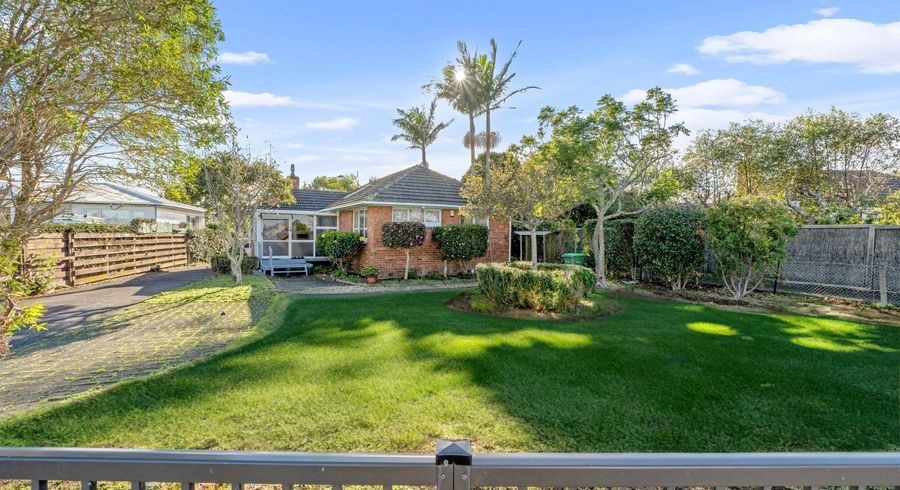  at 56 Botany Road, Botany Downs, Manukau City, Auckland
