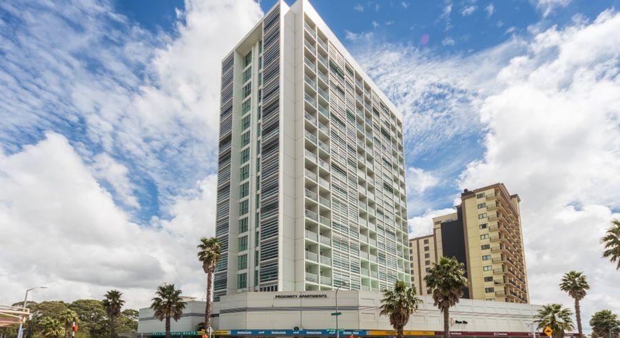  at 304/17 Amersham Way, Manukau, Manukau City, Auckland