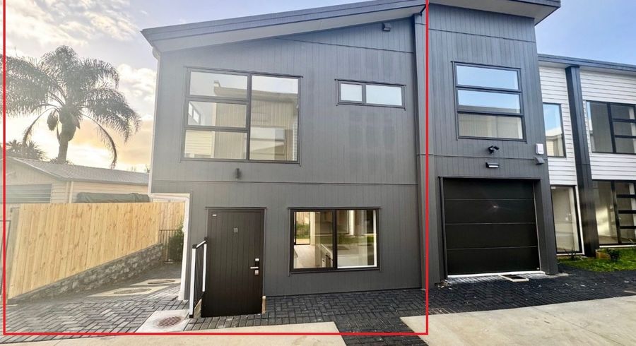  at 11/15 Oakland Avenue, Papatoetoe, Manukau City, Auckland