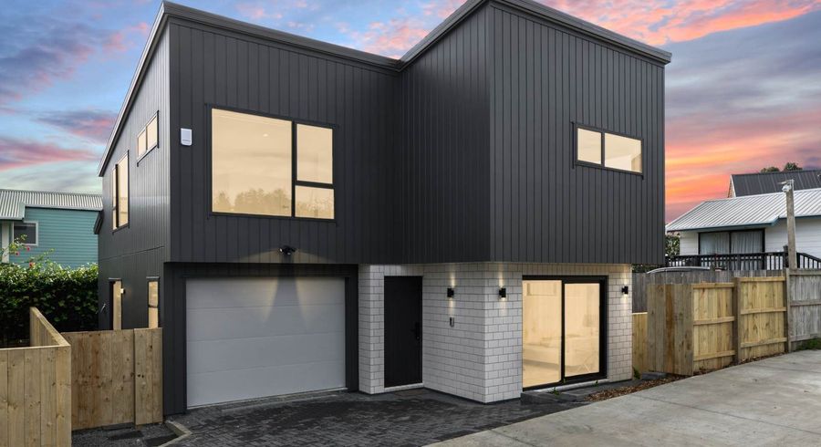  at 2/56 Connell Street, Blockhouse Bay, Auckland City, Auckland