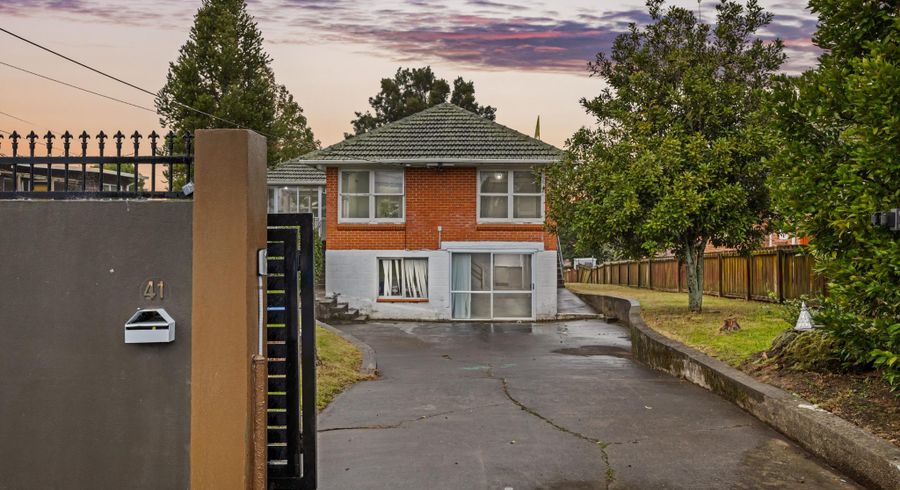  at 41 Royal Road, Massey, Waitakere City, Auckland