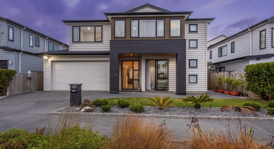  at 10 Tawatawa Street, Long Bay, North Shore City, Auckland