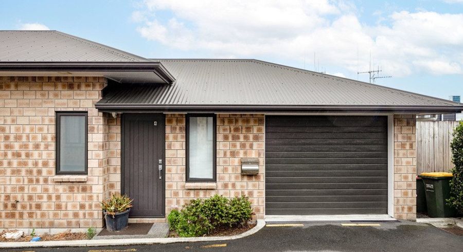  at 4/99 Lake Road, Frankton, Hamilton