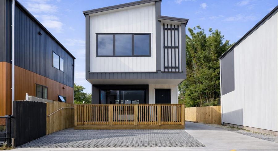  at 1/40, 2/40 & Jillian Drive, Ranui, Waitakere City, Auckland