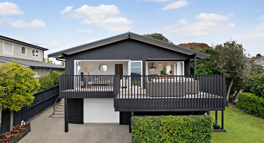  at 1 Kilduff Place, Mairangi Bay, North Shore City, Auckland