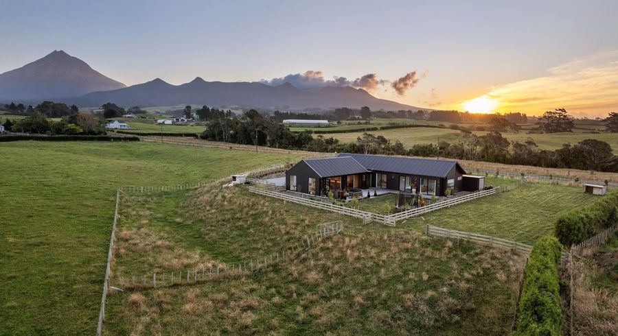  at 589 Kent Road, Korito, New Plymouth