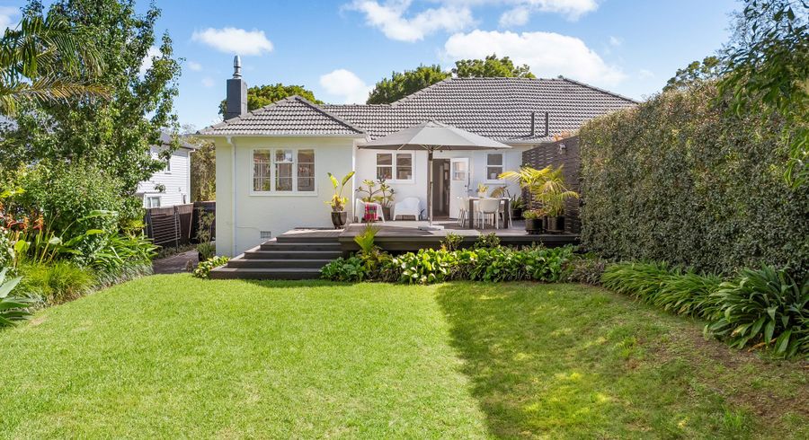  at 24 Massey Avenue, Greenlane, Auckland City, Auckland