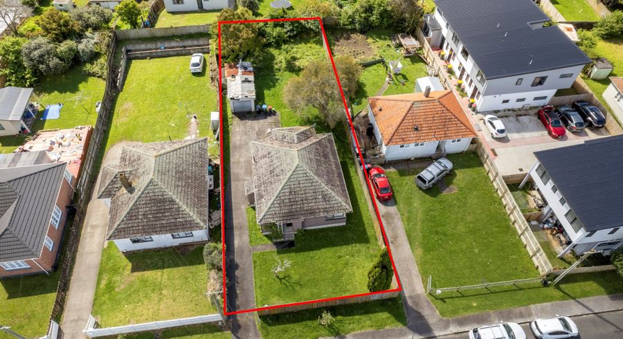  at 19 Parkinson Avenue, Mount Roskill, Auckland City, Auckland