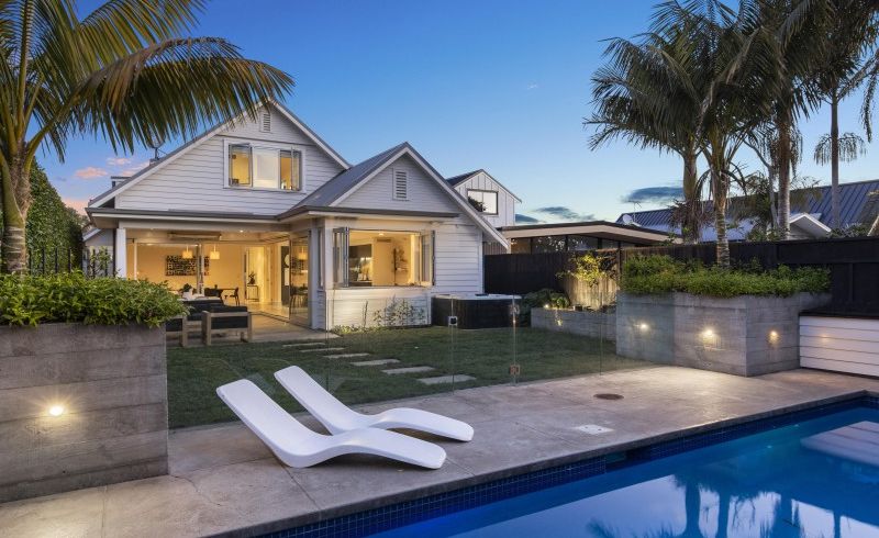  at 7 Westmere Crescent, Westmere, Auckland