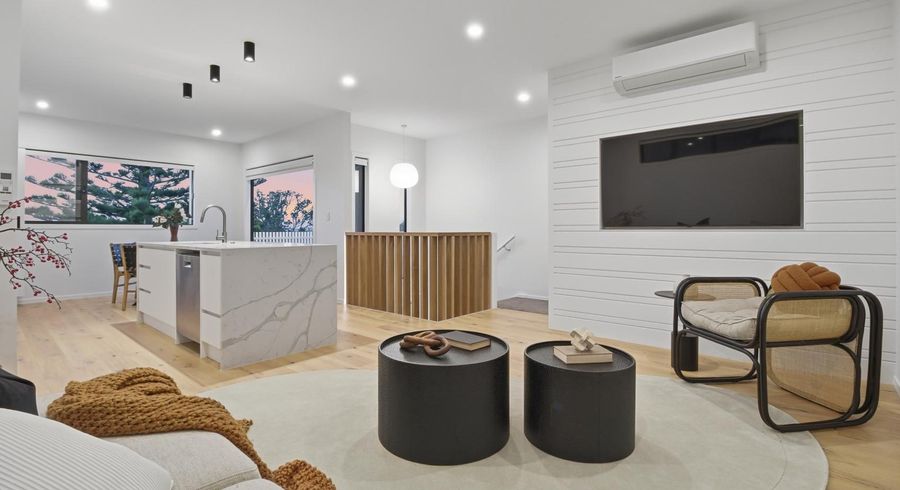  at 85a Awaroa Road, Sunnyvale, Waitakere City, Auckland