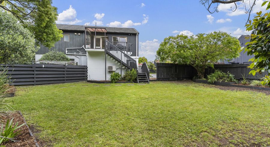  at 37 Pohutukawa Place, Ellerslie, Auckland