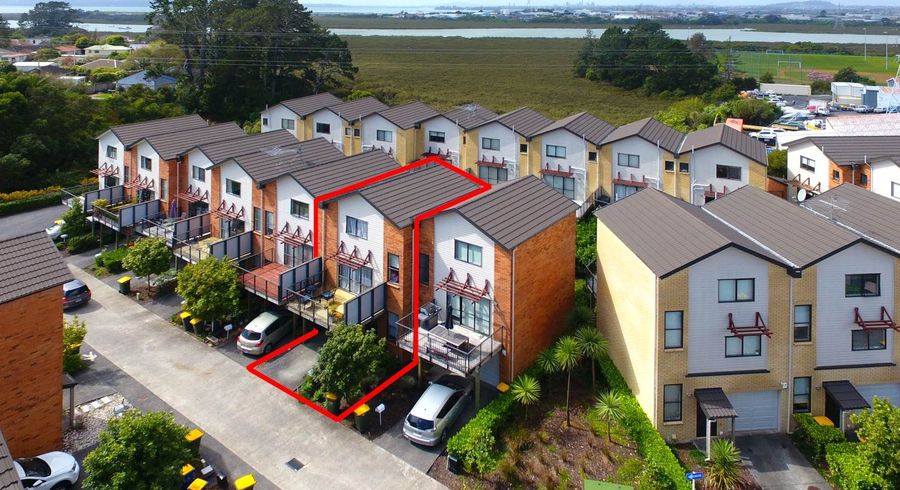  at 219/172 Mcleod Road, Te Atatu South, Auckland
