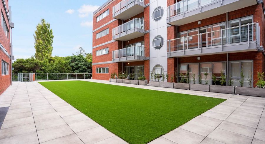 at 102/4 Wagener Place, Mount Albert, Auckland City, Auckland