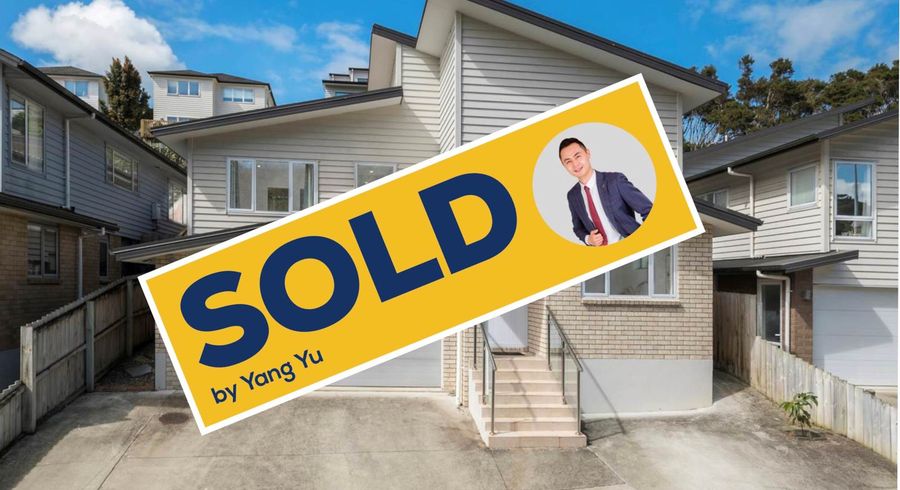  at 98 Kaipatiki Road, Glenfield, Auckland