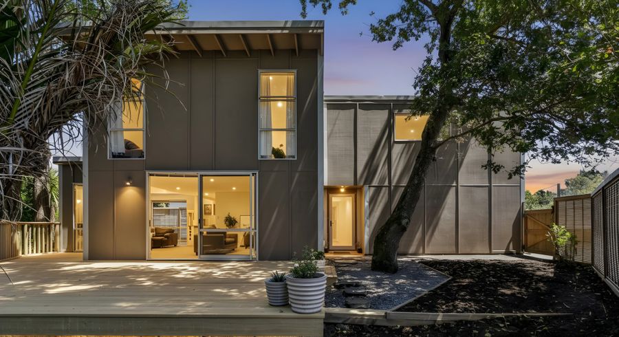  at 91a Kaurilands Road, Titirangi, Waitakere City, Auckland