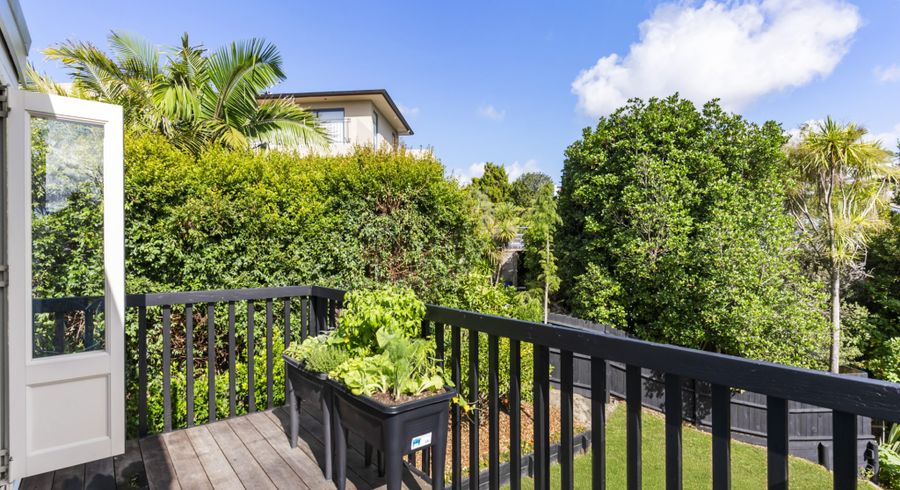 at 5/18 Bevyn Street, Castor Bay, Auckland