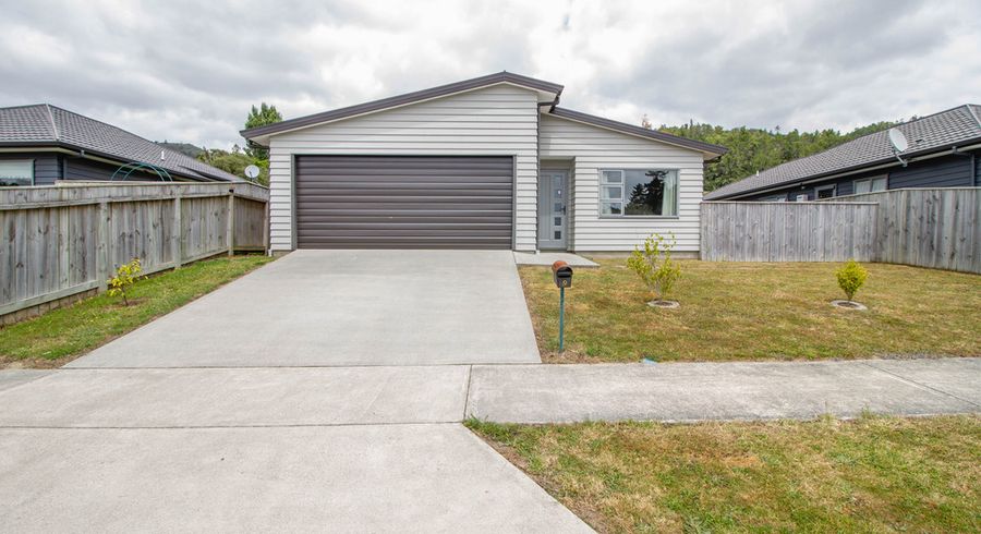 at 9 Poppy Watts Grove, Stokes Valley, Lower Hutt