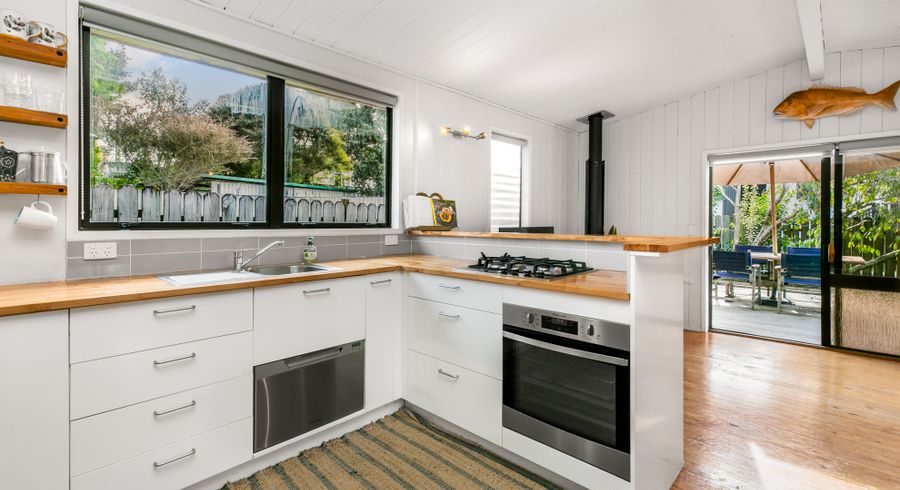  at 2/102 Brightside Road, Stanmore Bay, Whangaparaoa